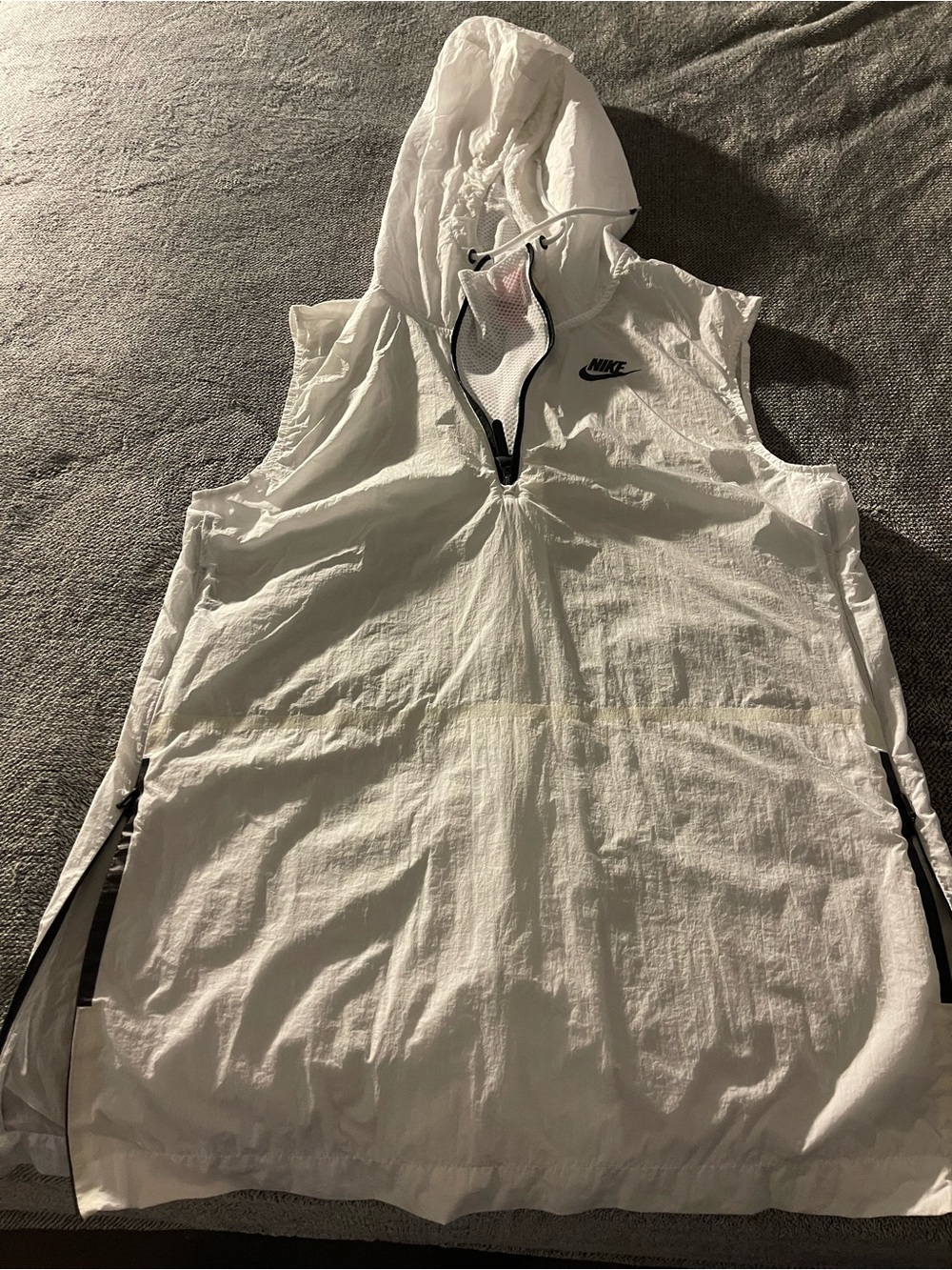 Nike Sportswear Tech Hypermesh Sleeveless Vest  White Women's Size M